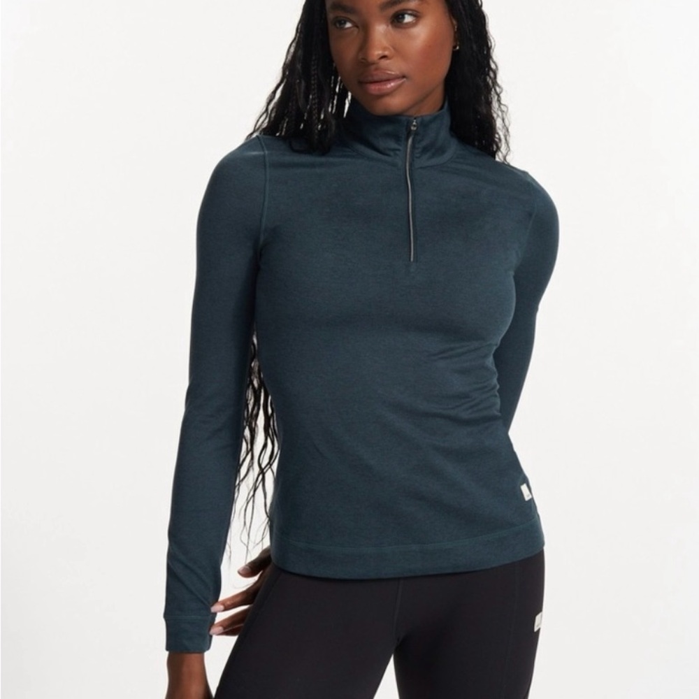 Vuori Essentials Half Zip Pullover